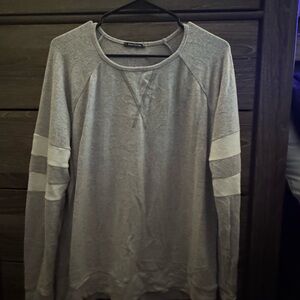 Pink Clover Gray and Cream Crew Neck Sweater